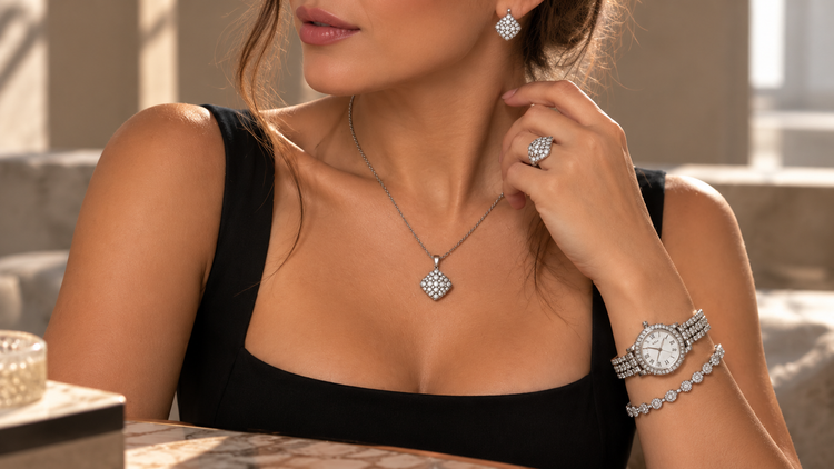 femme bijoux montre strass argent
