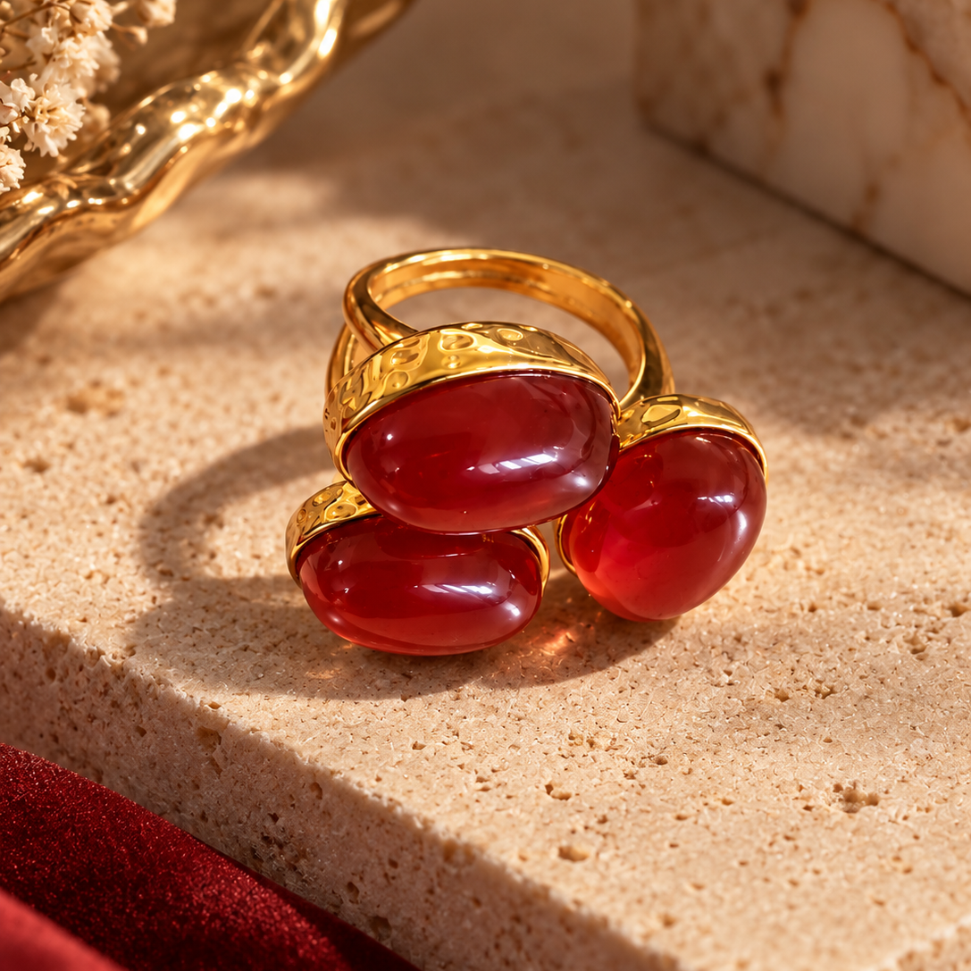 Bague trio cabochon rouge Agathe